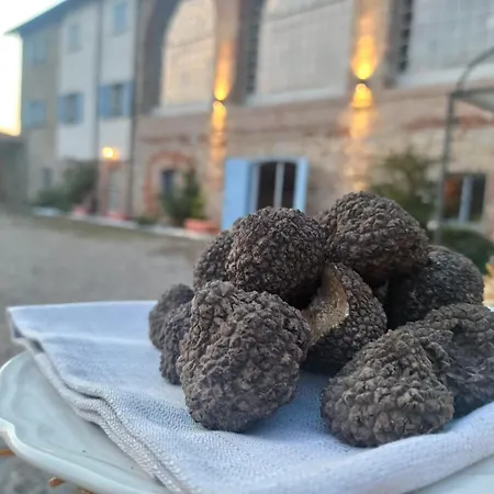 Tenuta San Giorgio Hotel *